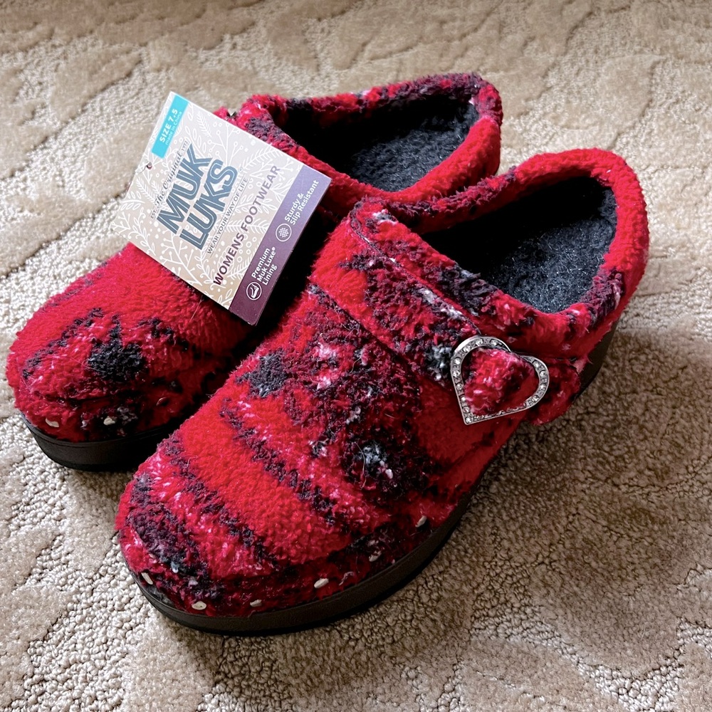 Muk Luk clogs